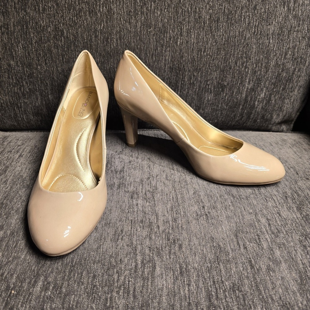 Bandolino Beige Patent Leather Rounded Toe‎ Heels Womens Size 9M